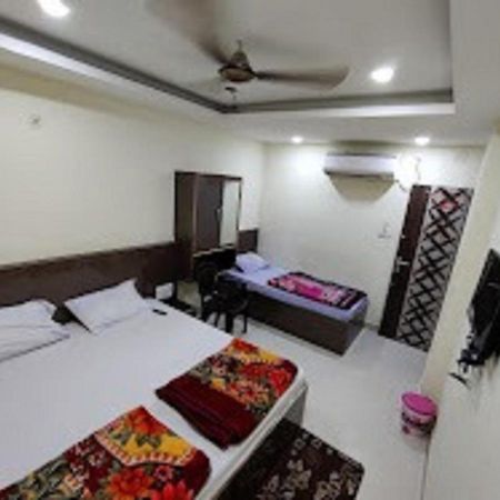 Swastik Guest House Βαρανάσι Εξωτερικό φωτογραφία
