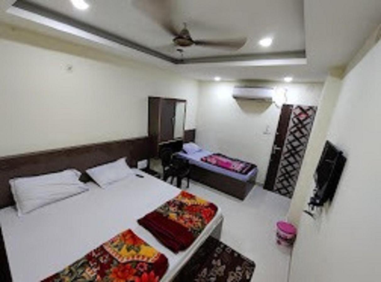Swastik Guest House Βαρανάσι Εξωτερικό φωτογραφία